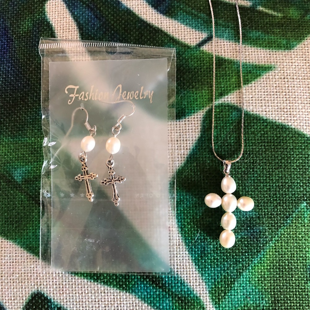 Fashion Pearl Cross Set 💒